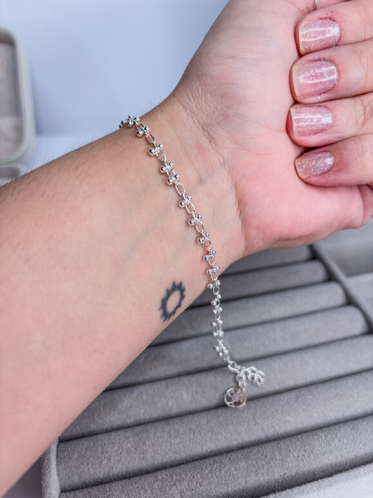 Pulseira FLORALIS – Pulseira de Flores Delicadas em Prata