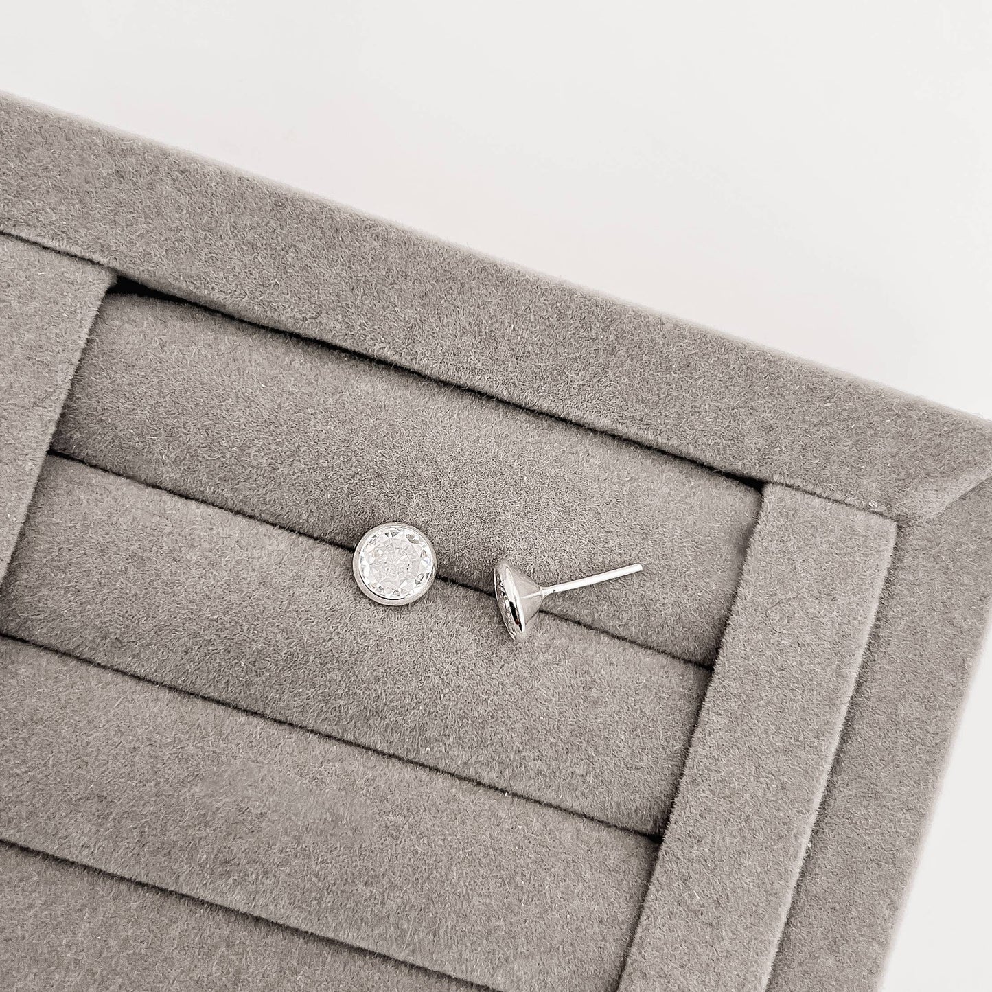 Brinco Zircônia Embutida Cristal - Elara