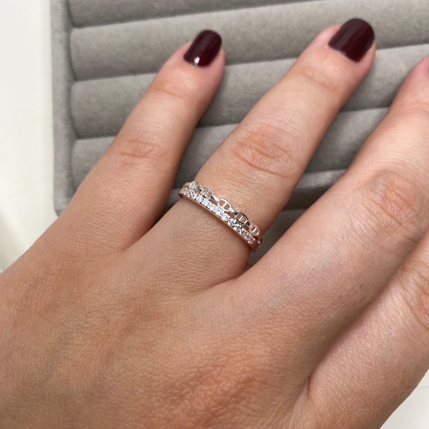 Anel design duplo - Cartier com aliança