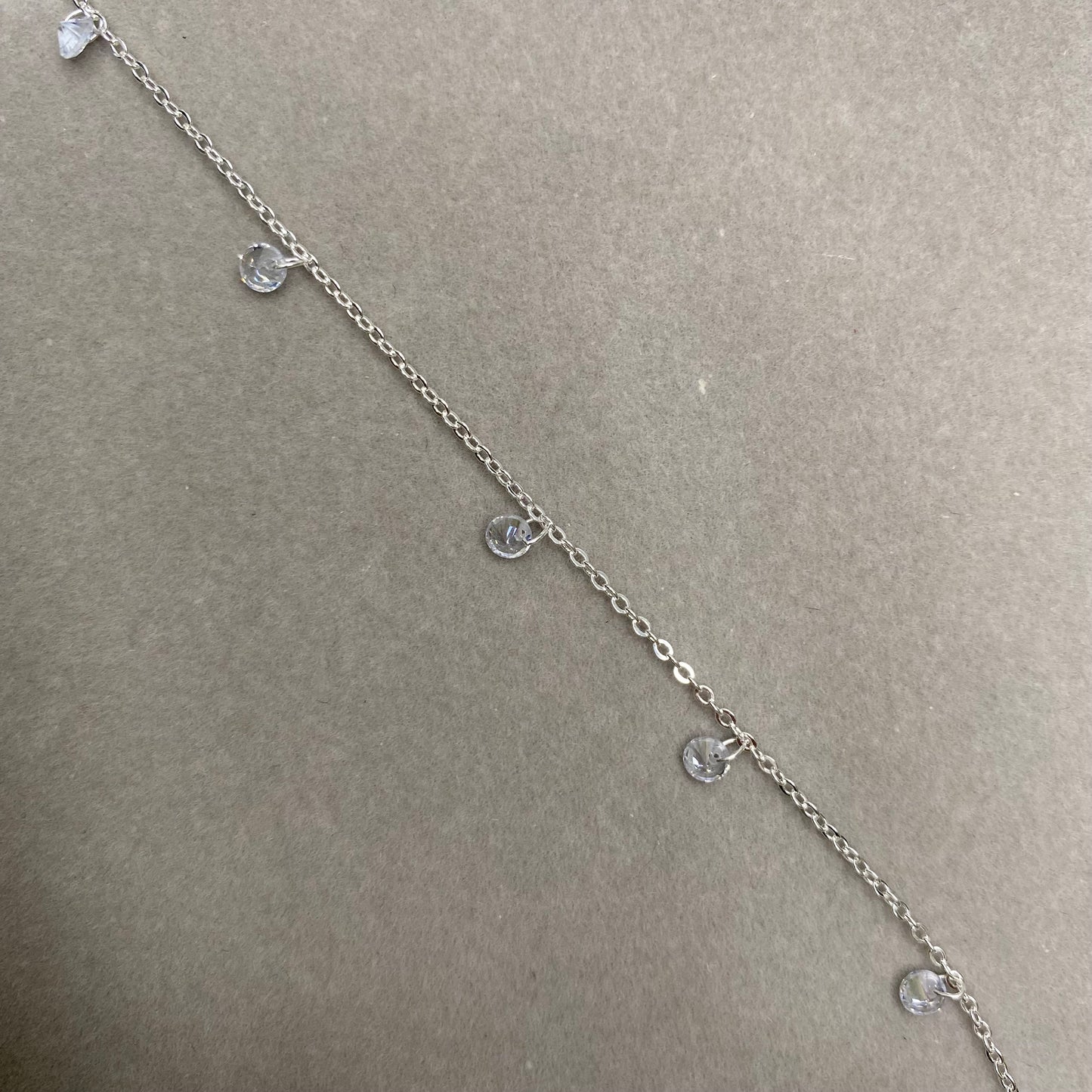 Pulseira com pedras de zircônias