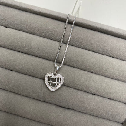 Colar com pingente de coração