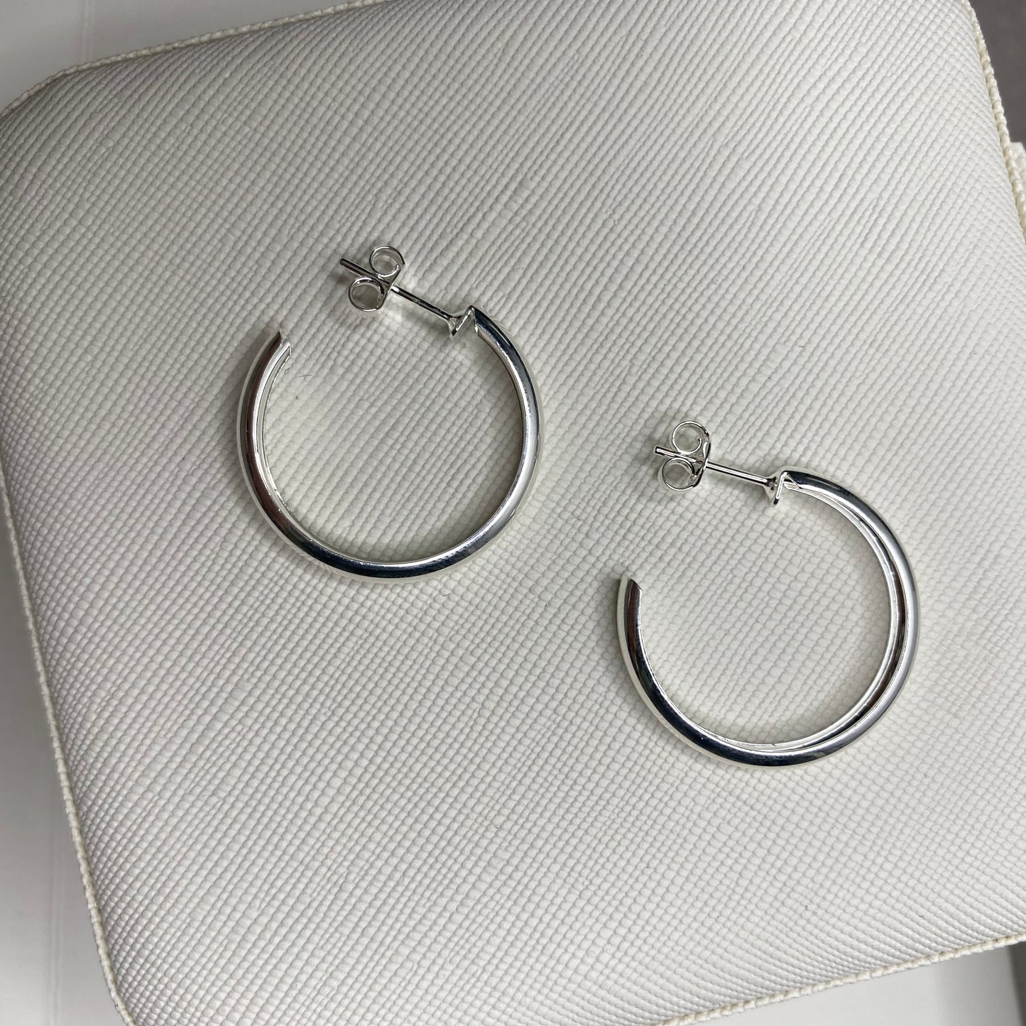 Argola com tarraxa - grande