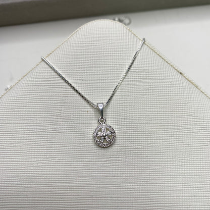 Colar com pingente redondo de flor