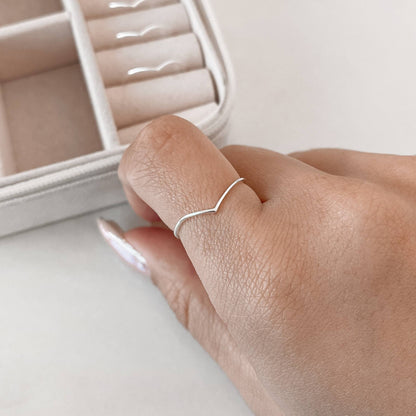 Anel em V Liso - Elara