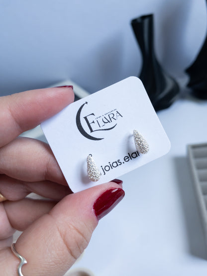 Brinco CRYSTAL DROP — Gota Elegante Cravejada em Micro Zircônias