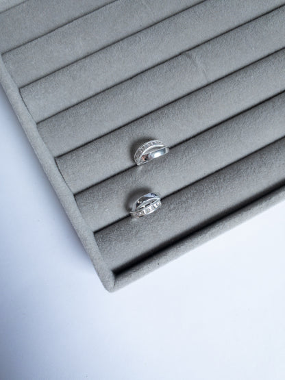 Brinco Valentina — Argola Dupla Cravejada com Fecho Click