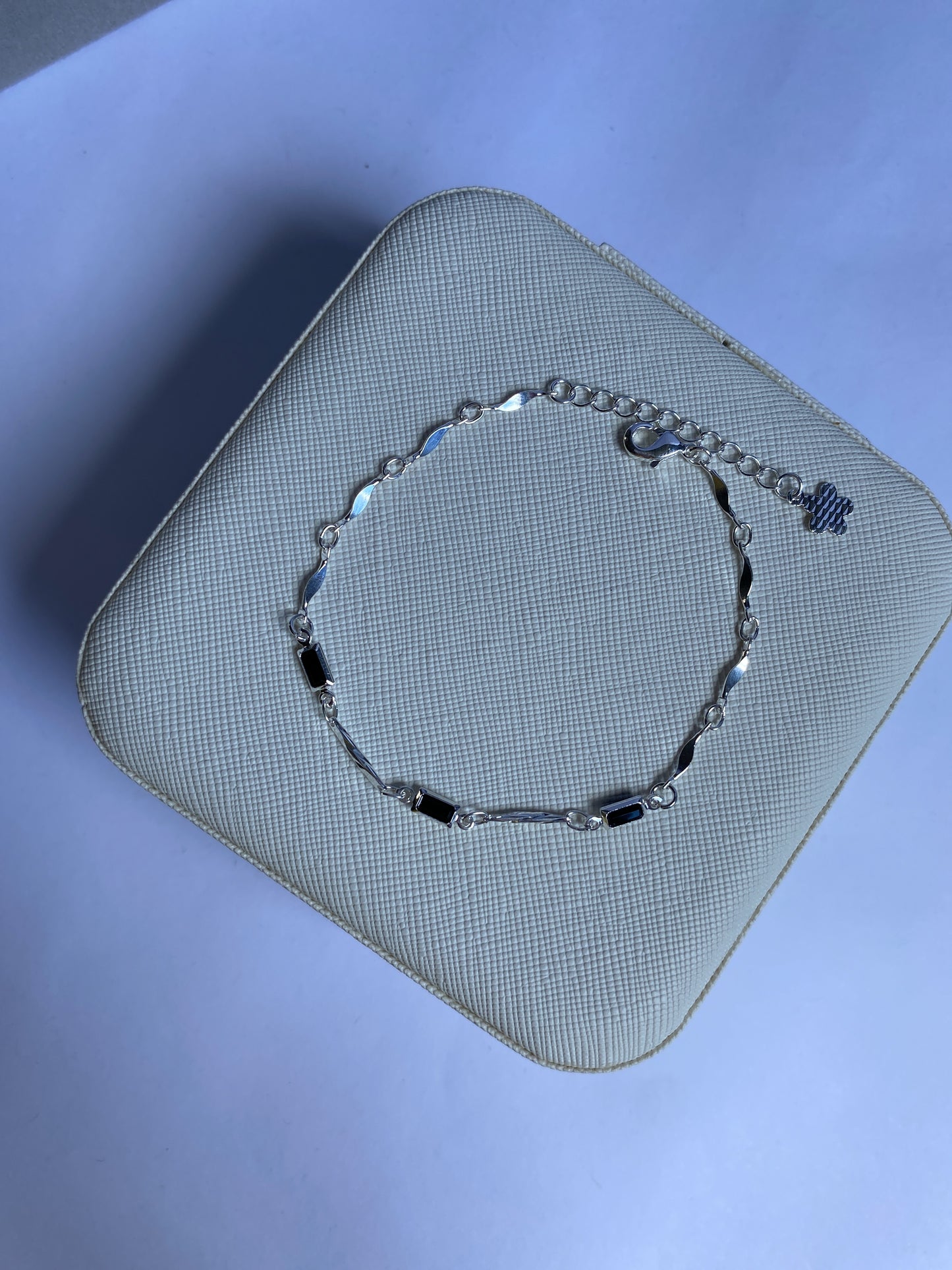 Pulseira geométrico preto - NÉRYS