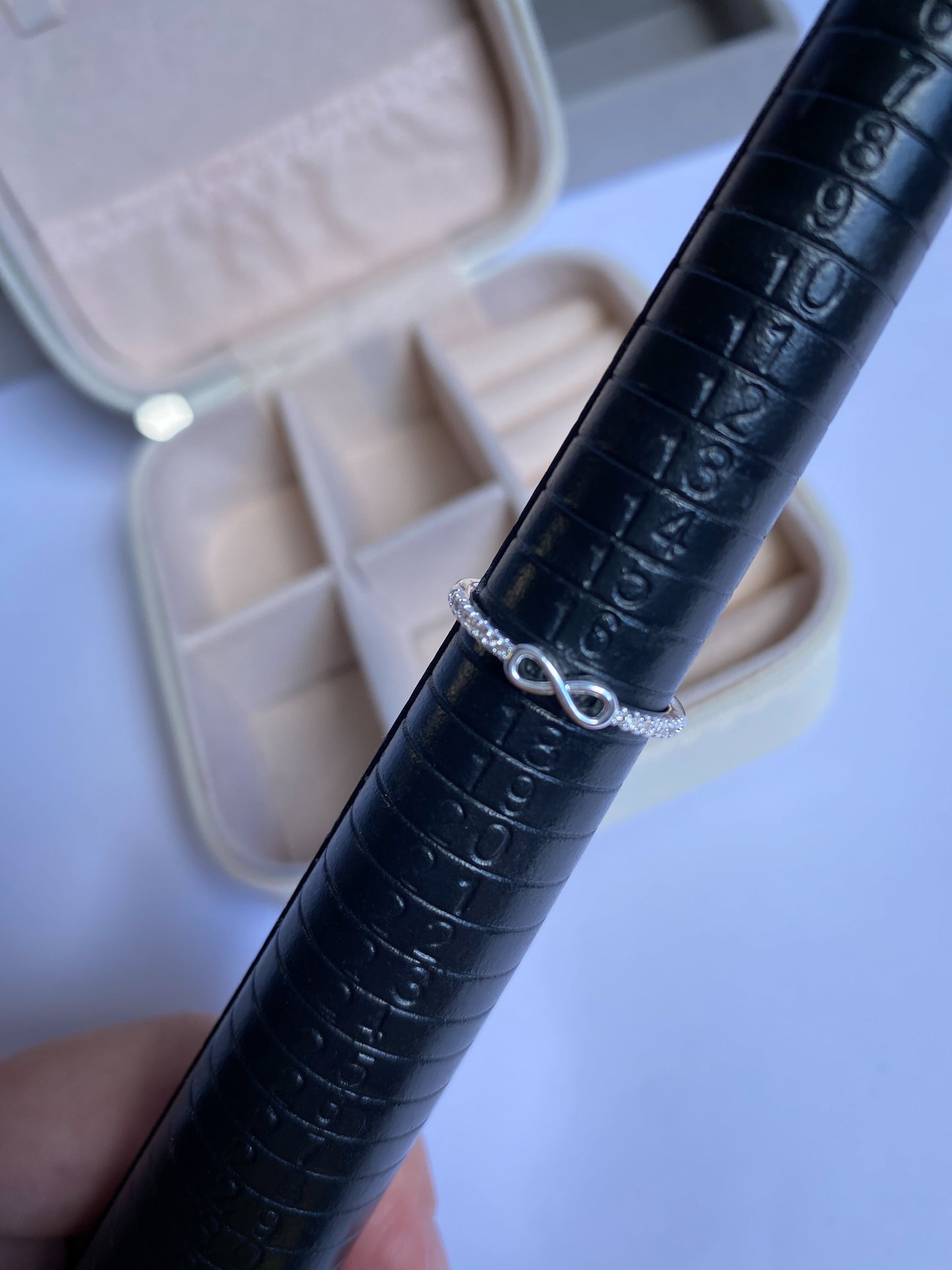 Anel infinito - ÉLION