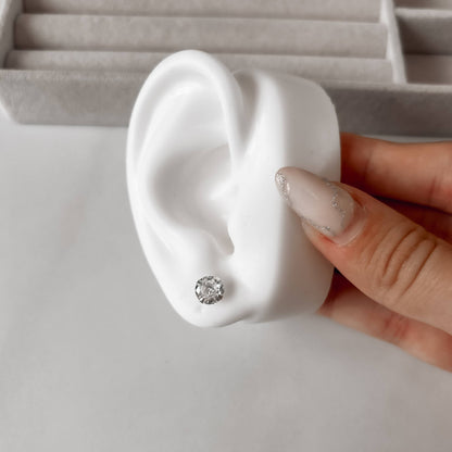 Brinco Zircônia Cristal 7mm - Elara