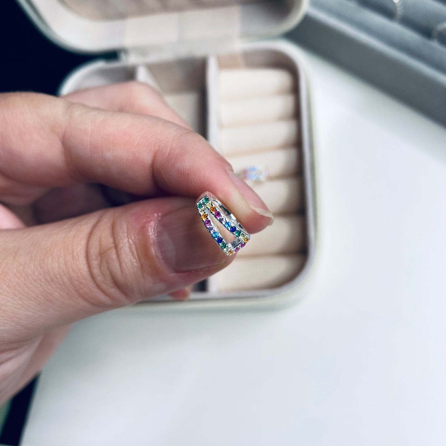 Piercing Fake - zircônias coloridas