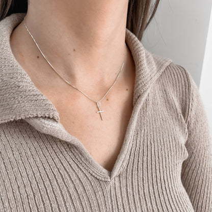 Colar Cruz palito - Elara