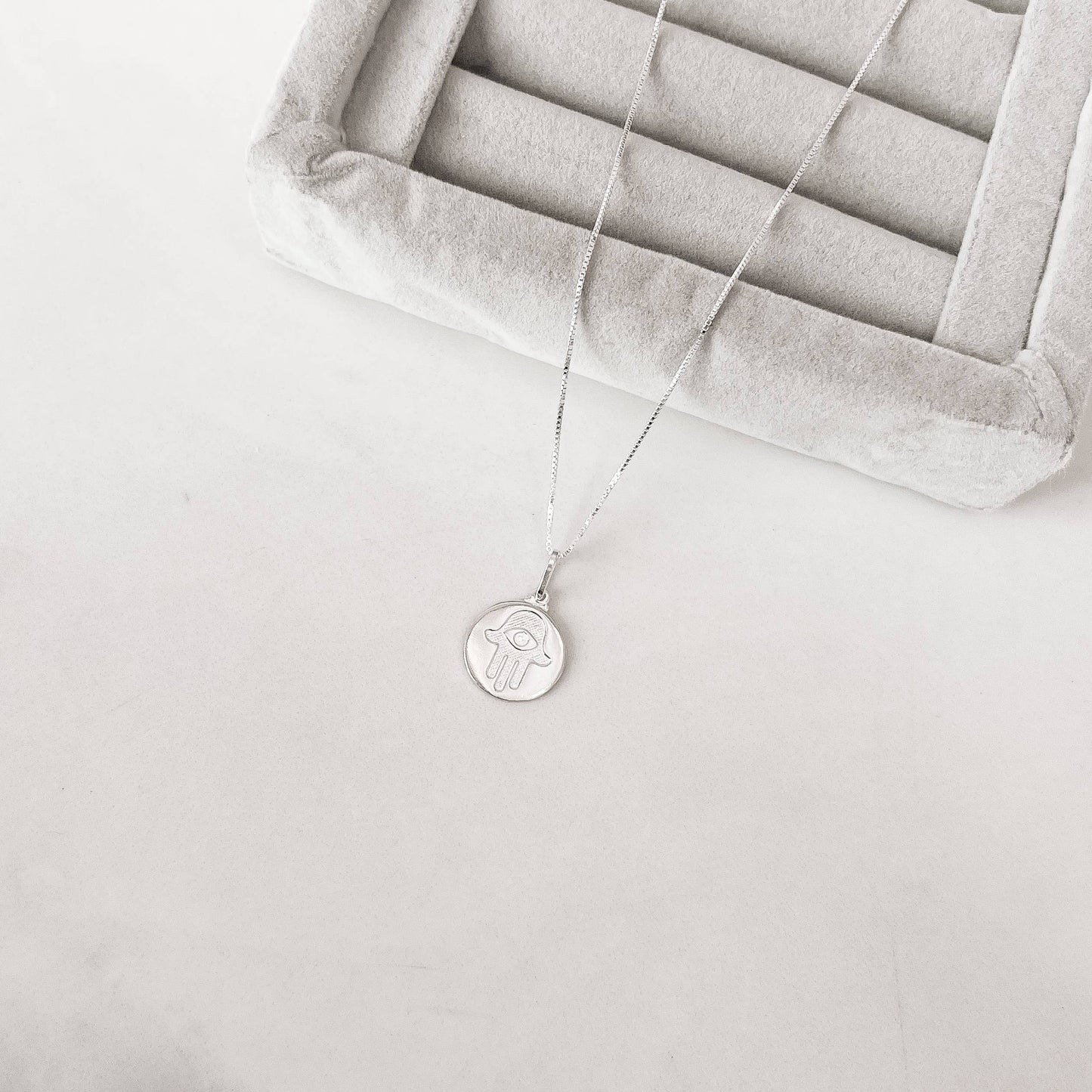 Colar Medalha Mão de Fatima - Elara