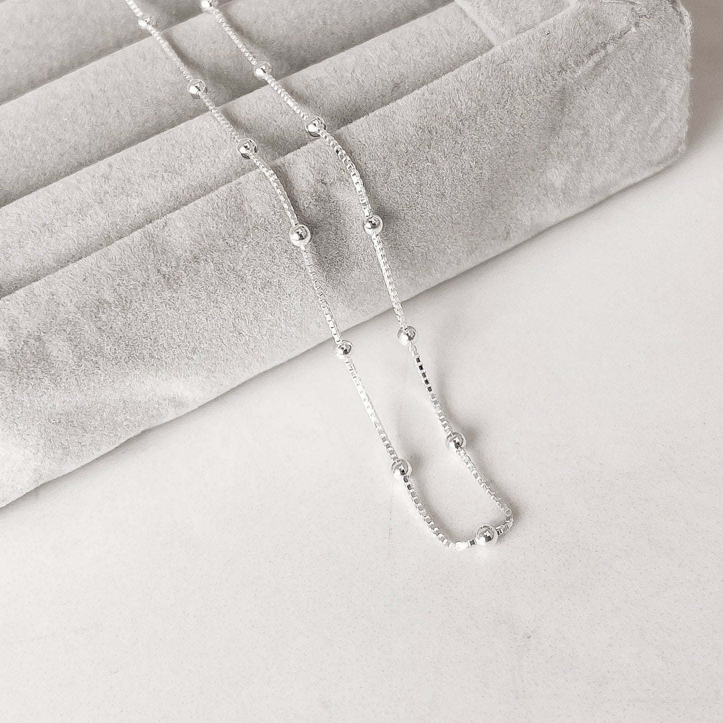 Corrente Bolinhas - Elara