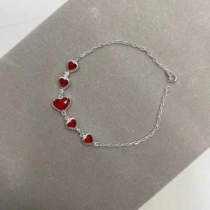 Pulseira de corações vermelho