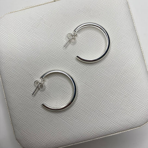 Argola com tarraxa - Média