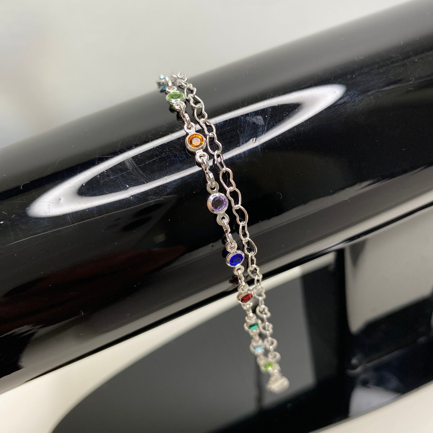 Pulseira 2 em 1 - corações e pedras coloridas