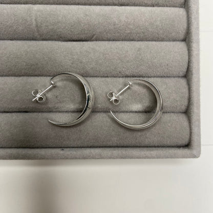 Argola grossa com tarraxa - média