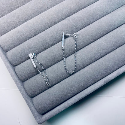 Brinco palito com corrente - Elara